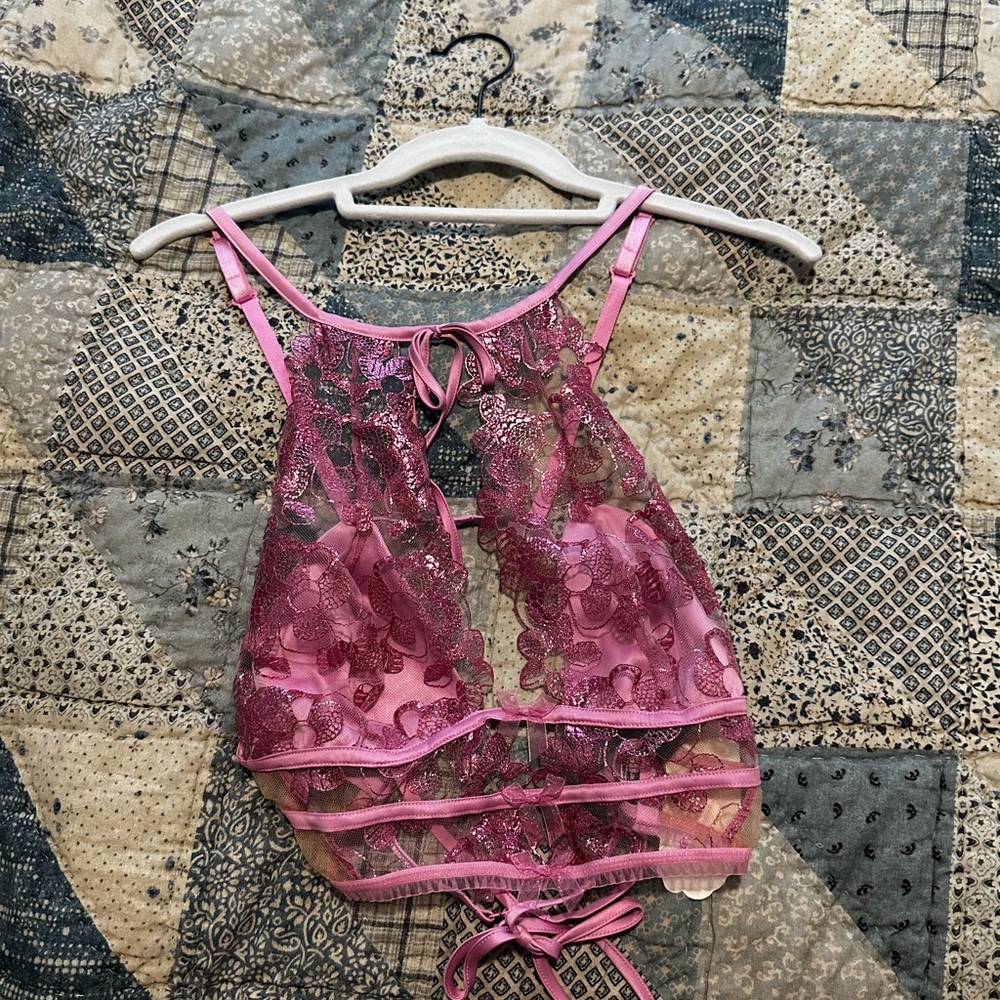 For love and lemons pink bralette top size M unworn with tags
